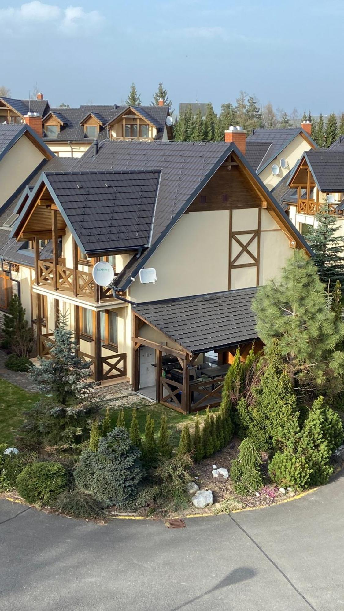 Apartments Iris Stara Lesna Luaran gambar